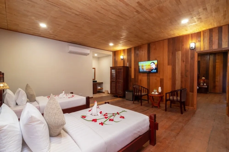 Standard Triple Family room with balcony and with pool view