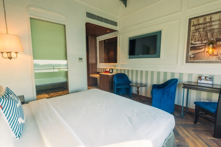 Standard room with balcony