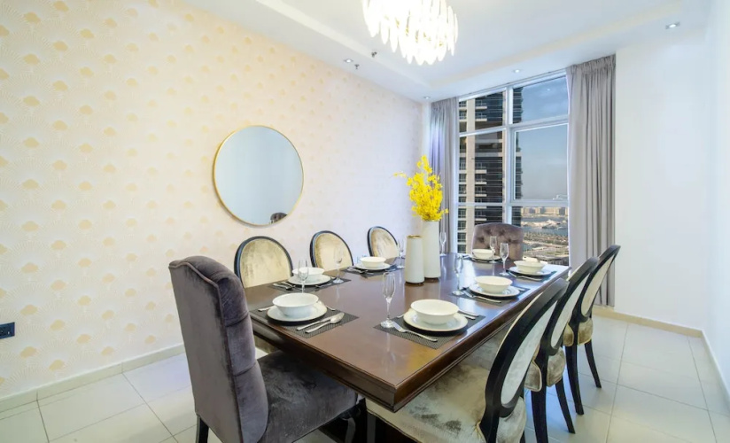 bnbme | SkyView Tower | 4 + Maids