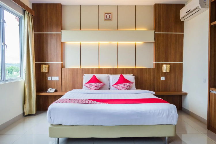 Aviari Hotel