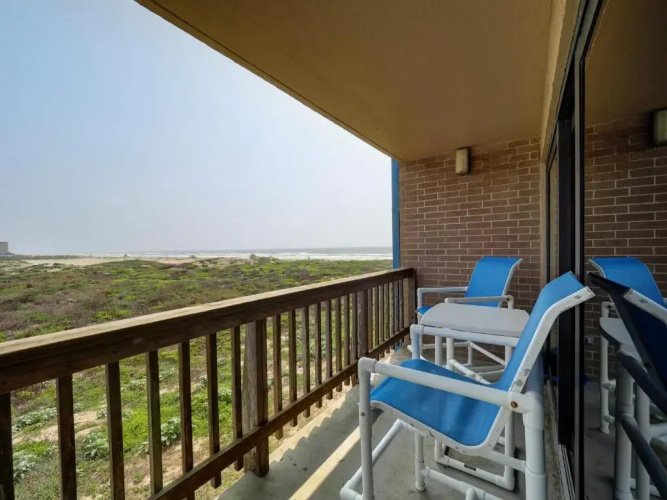Island House Condominiums