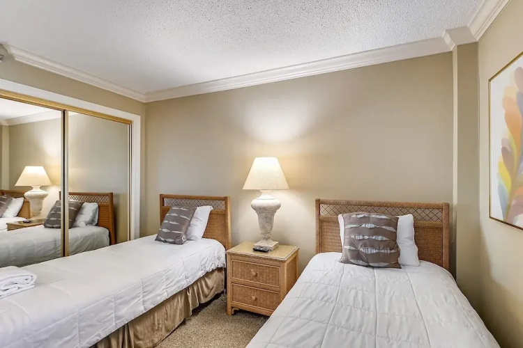 Inlet Reef 109 3 Bedroom Condo by RedAwning