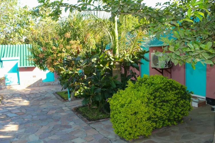 Luna Lodge