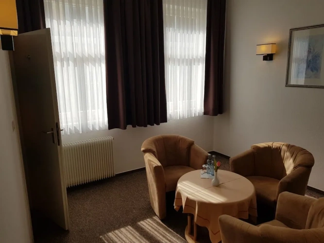 Economy Triple room