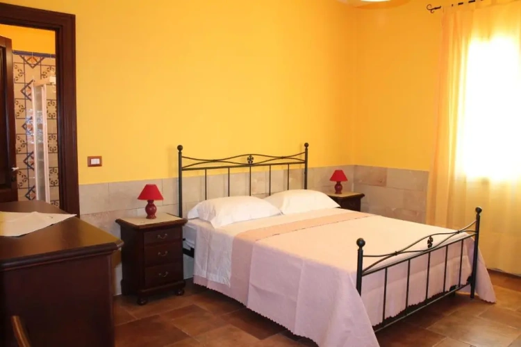 Standard Double room with garden view
