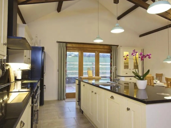 Higher Hill Barn
