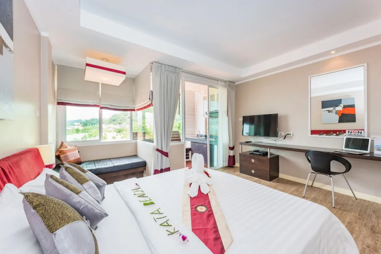 Kata Beach Studio Service Apartment
