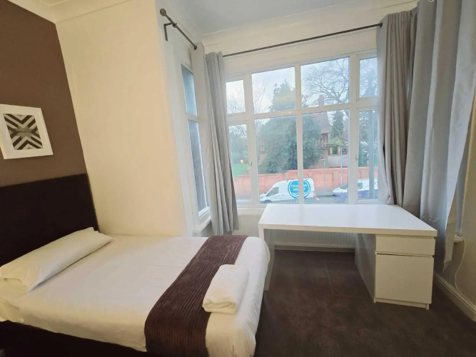 Kingswood Hotel