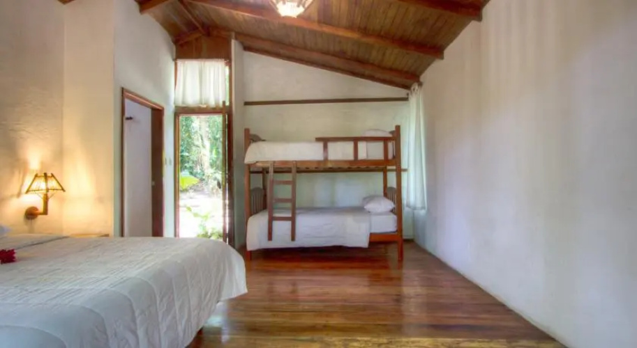 Pacoche Lodge