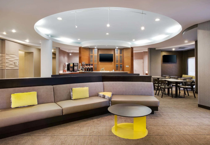 Springhill Suites Marriott Airport