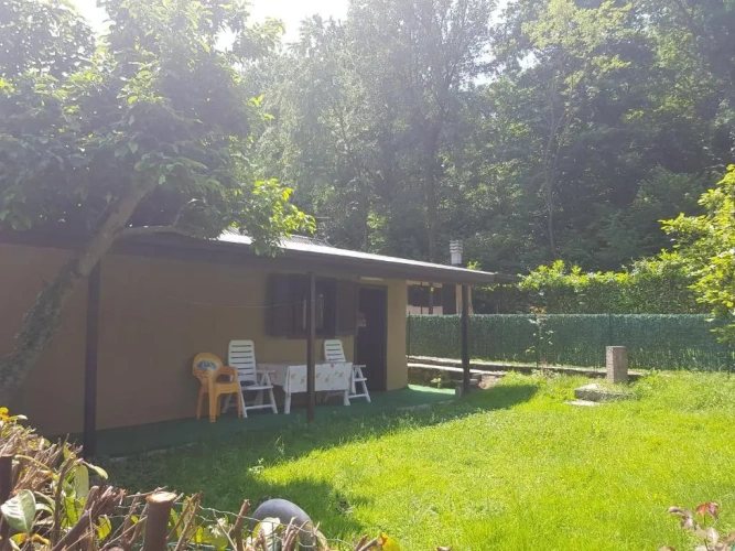 1 Bedroom Double Bungalow