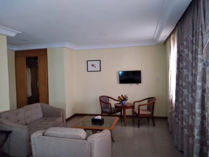 Hotel Marjorie 'Y'
