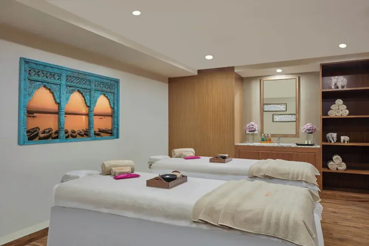 DoubleTree by Hilton Varanasi