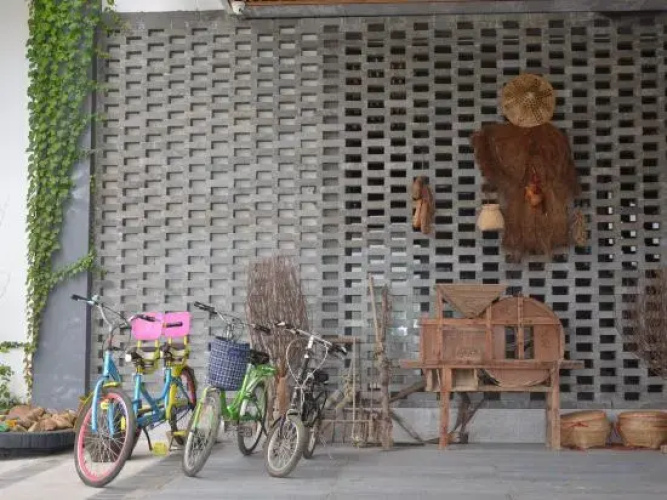 Xiangxi Hostel (Longmen Branch 2)