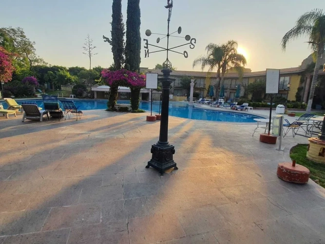 Superior Quadruple room with pool view