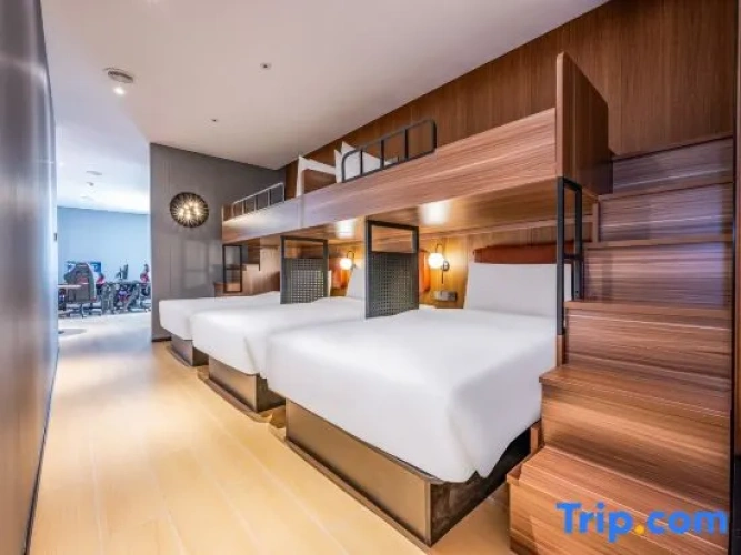 Standard Quintuple room