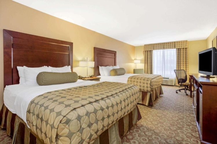 Quadruple Suite