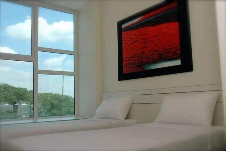 Hotel 81 Elegance