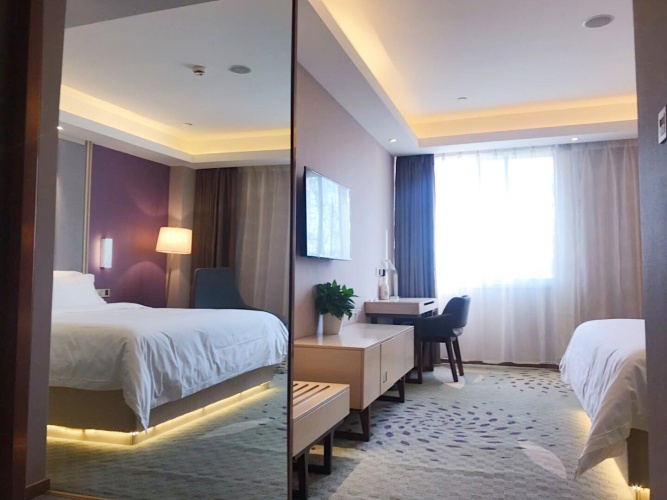 Standard Double room with view