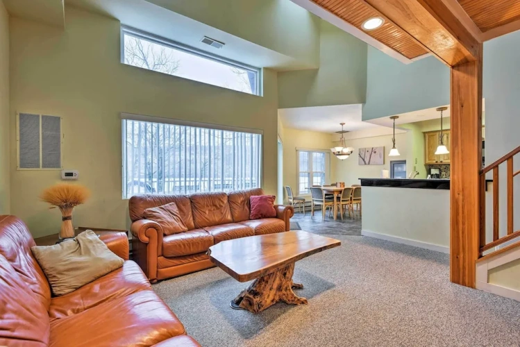3 Bedrooms Apartment