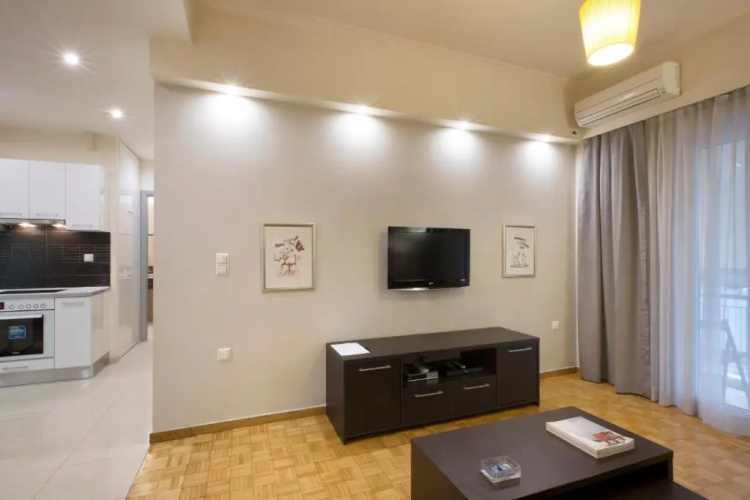 Apartment at Koukaki, 150m from the metro