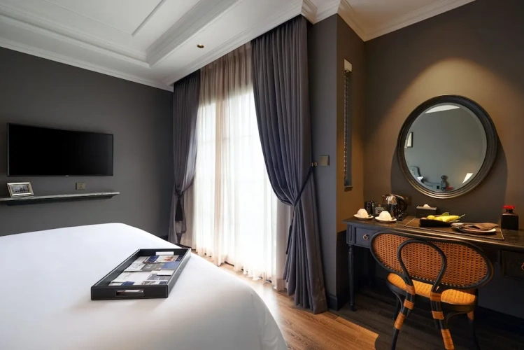 Executive room with balcony