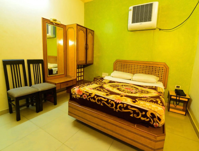 Hotel Ashlesh
