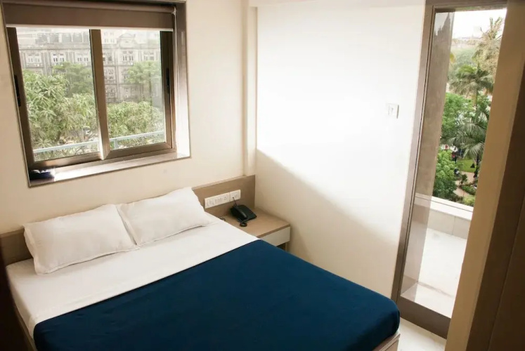 City Hotel