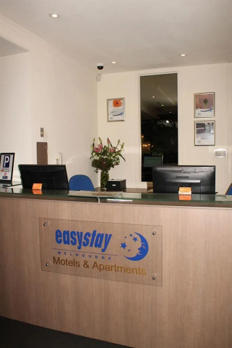 Easystay Studio Apartments