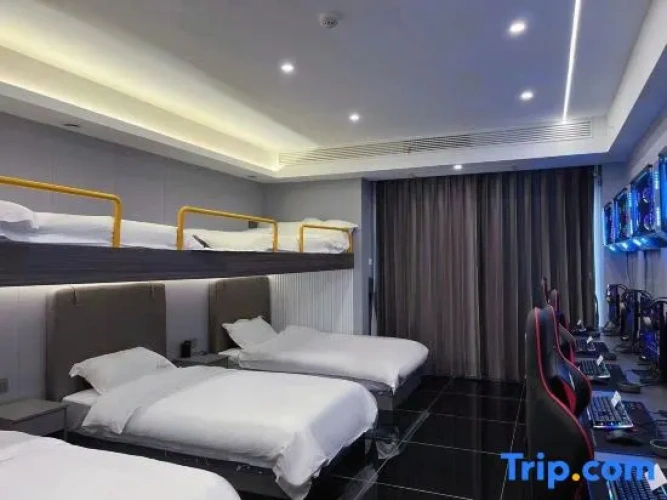 Standard Quintuple room