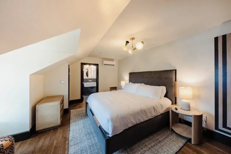 Hotel State College