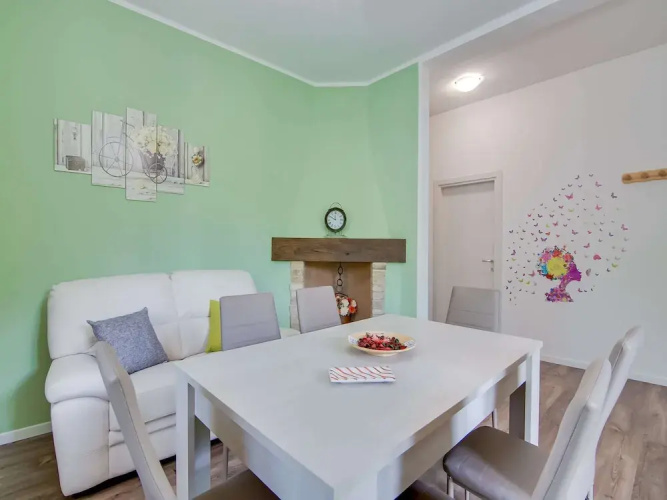 Villa in Borgo Pace With Private Pool