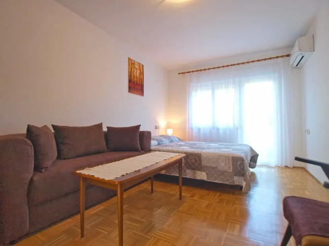 Apartment 1638