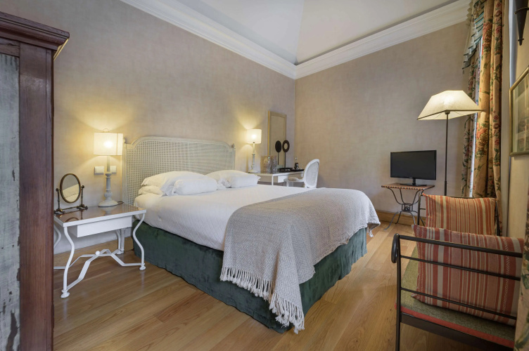 Solar Do Castelo, a Lisbon Heritage Collection