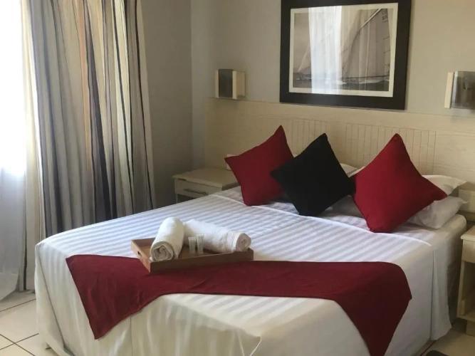 1 Bedroom Apartment with balcony and with sea view