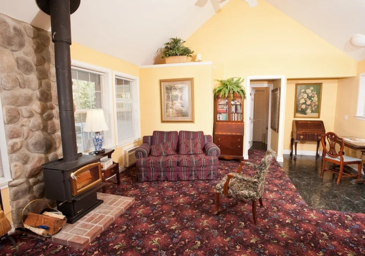 1 Bedroom Luxury Cottage with mountain view