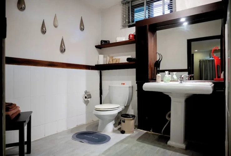 4 Bedrooms Luxury Villa