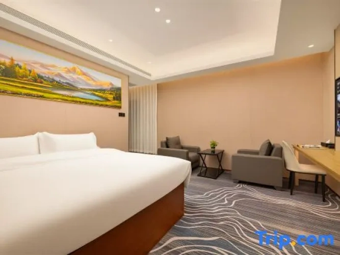 Deluxe Suite