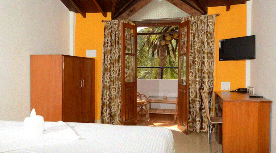 Standard room with city view