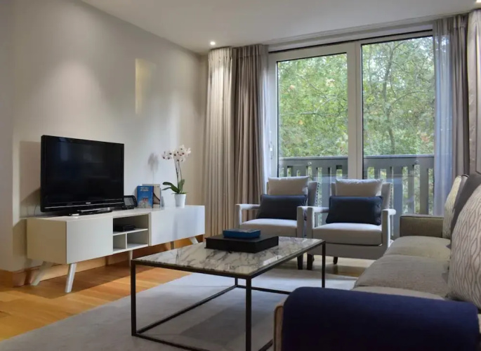 3 Bedroom Flat in Westminster