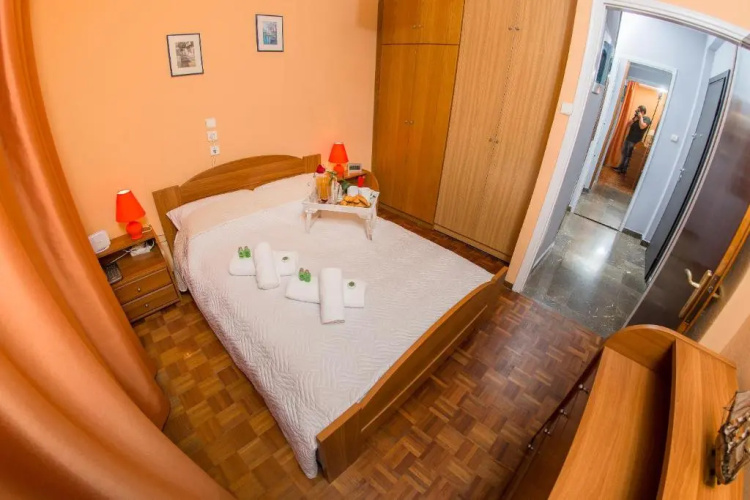Théa Apartment
