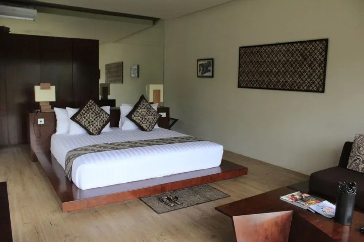 Senetan Villa and Spa Resort