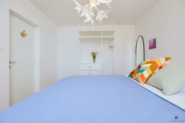 3 Bedrooms Apartment
