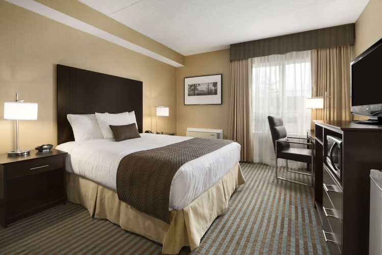 Days Inn By Wyndham Stouffville photo 8