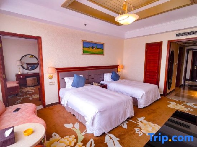 Quadruple Family Suite with balcony