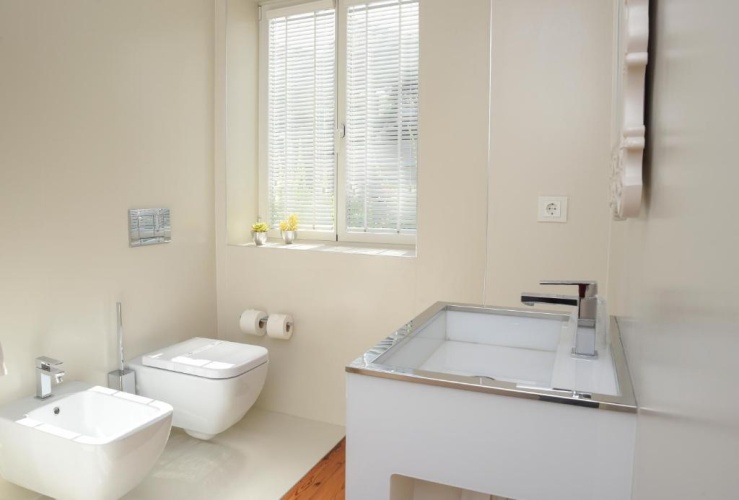 Deluxe Single Suite