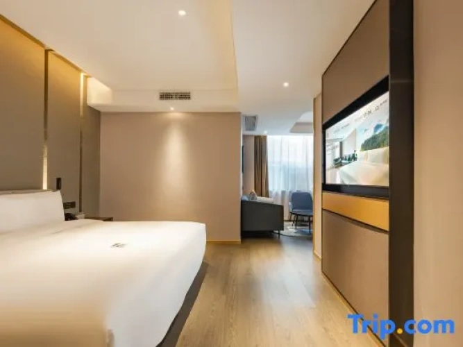 Suite with garden view