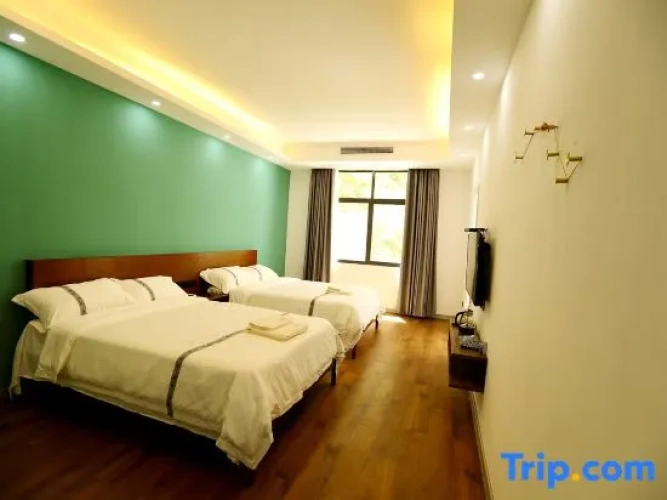 Family Suite with mountain view