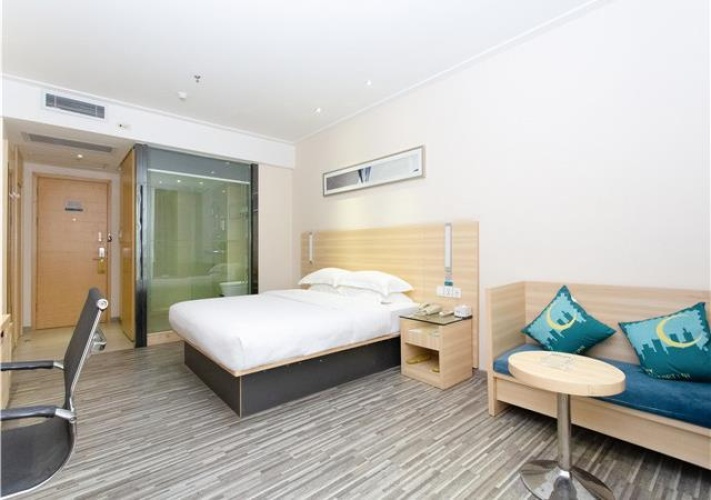 Standard Double room with view