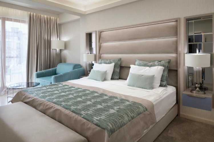 Standard Double room with park view